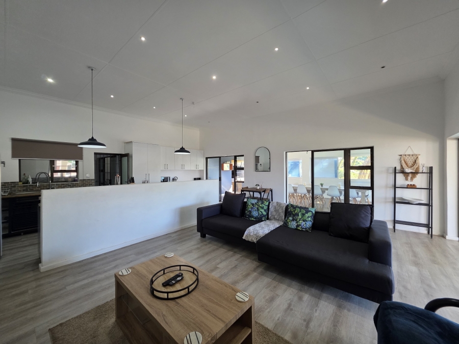 4 Bedroom Property for Sale in C Place Eastern Cape
